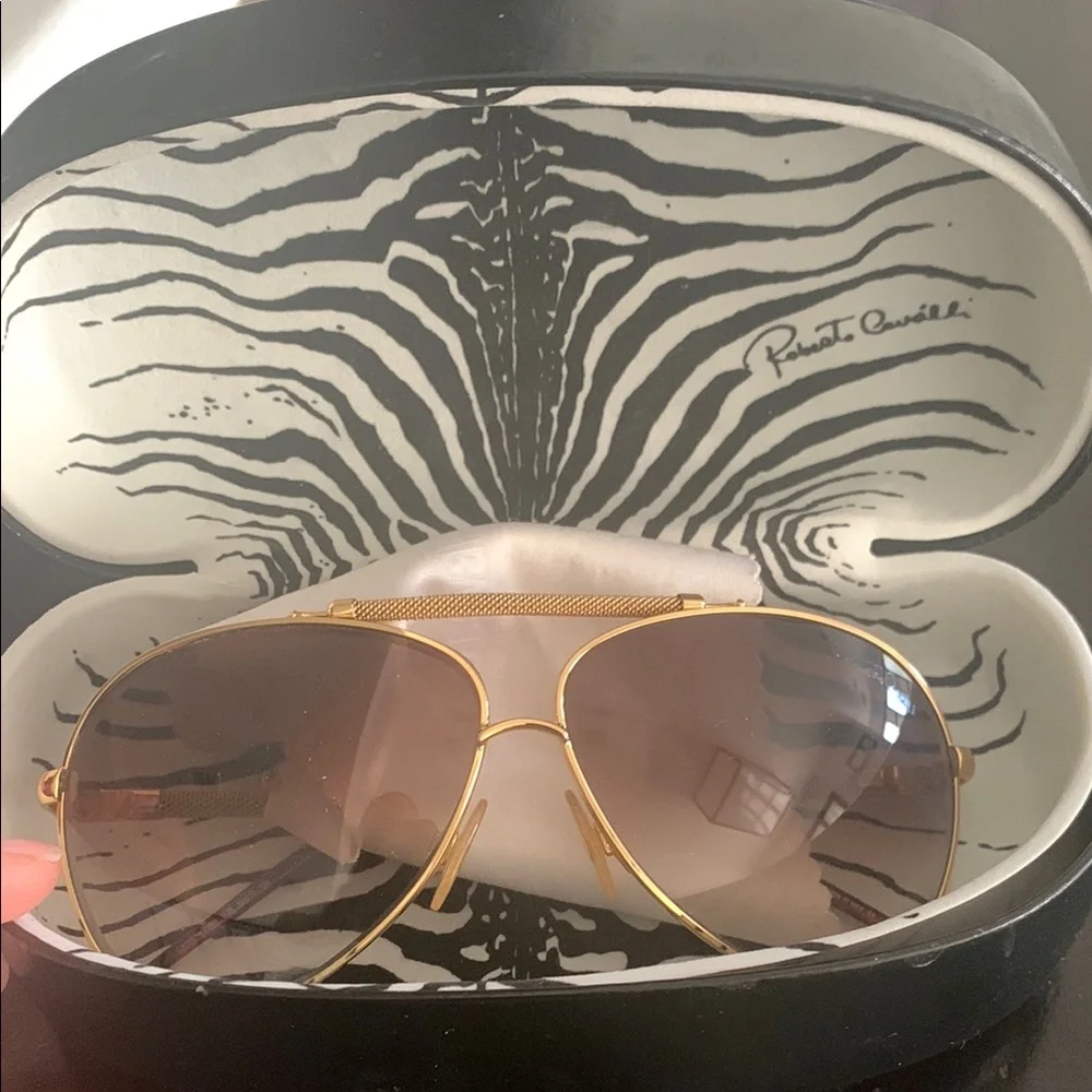 Roberto Cavalli Gold Sunglasses Aviator Style - Picture 1 of 7